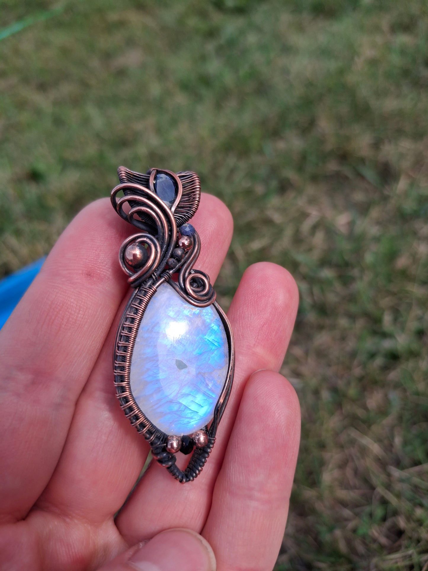 Moonstone and blue kyanite