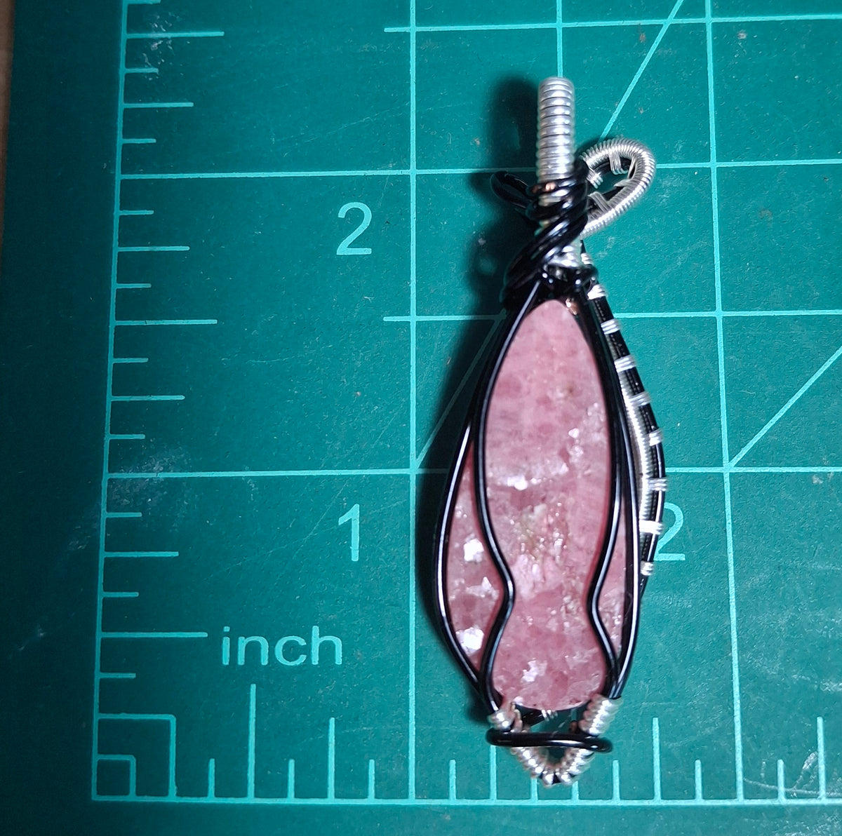 Pink thulite