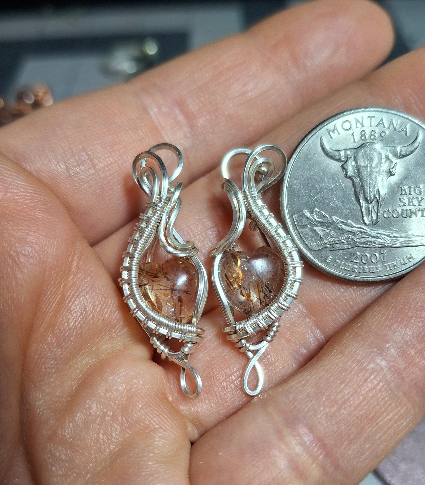 Bronze rutile hearts