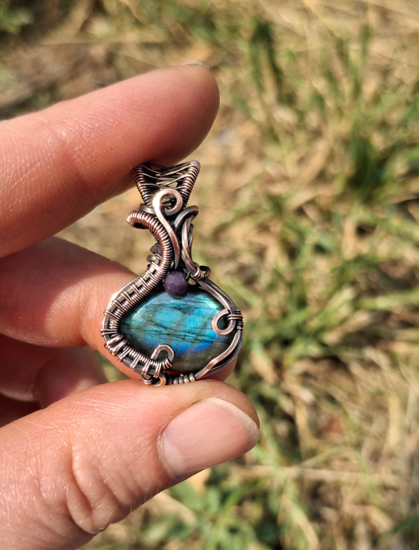 Labradorite with shuglite