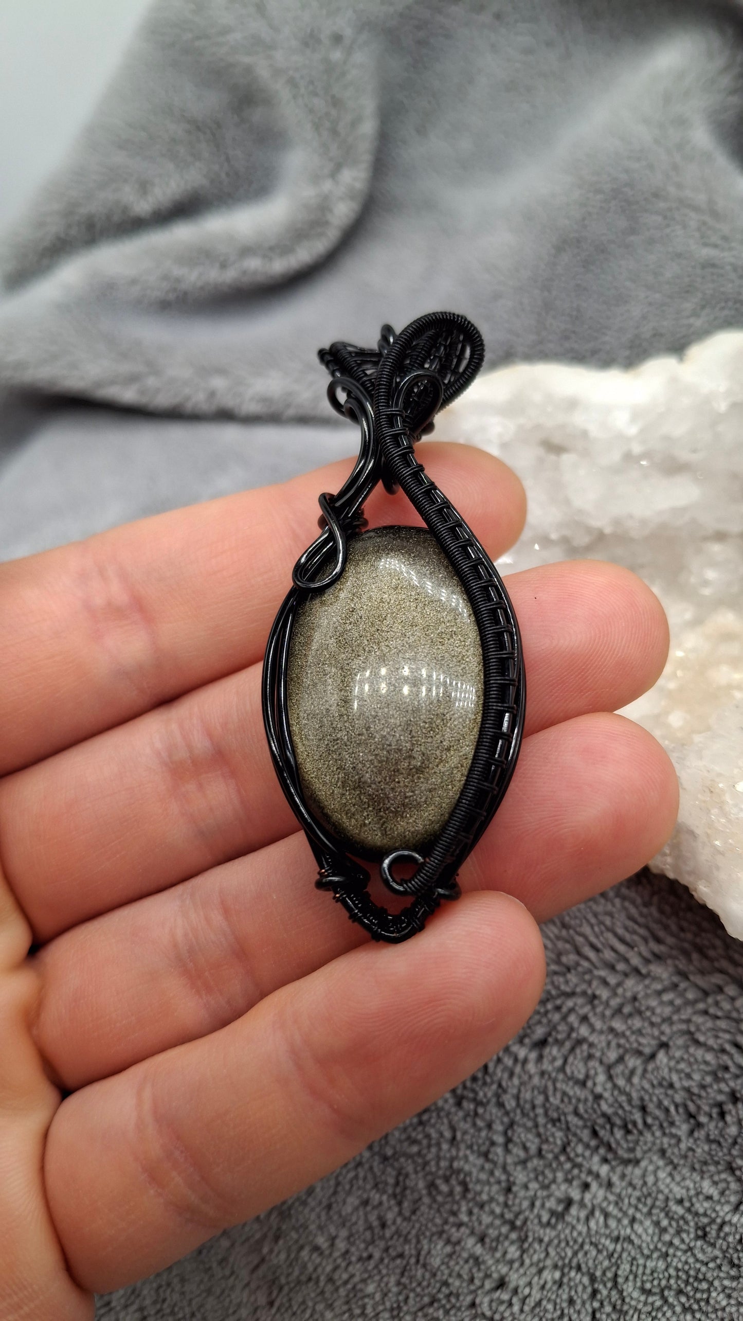 Gold sheen obsidian