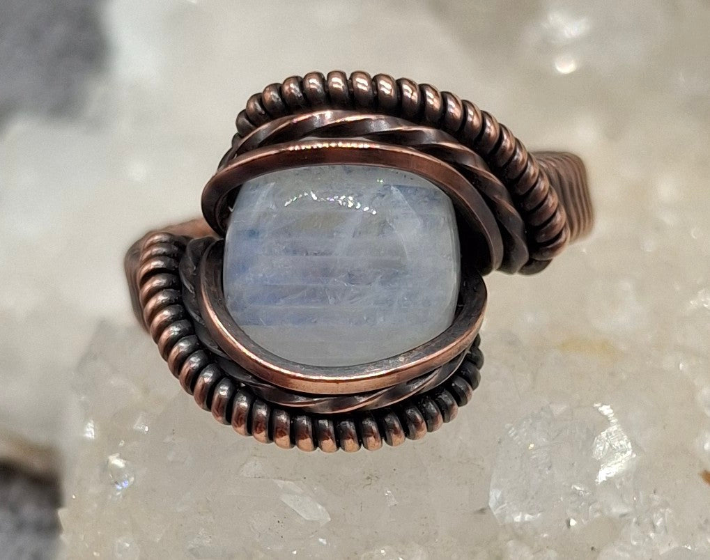 Moonstone SIZE 6.75