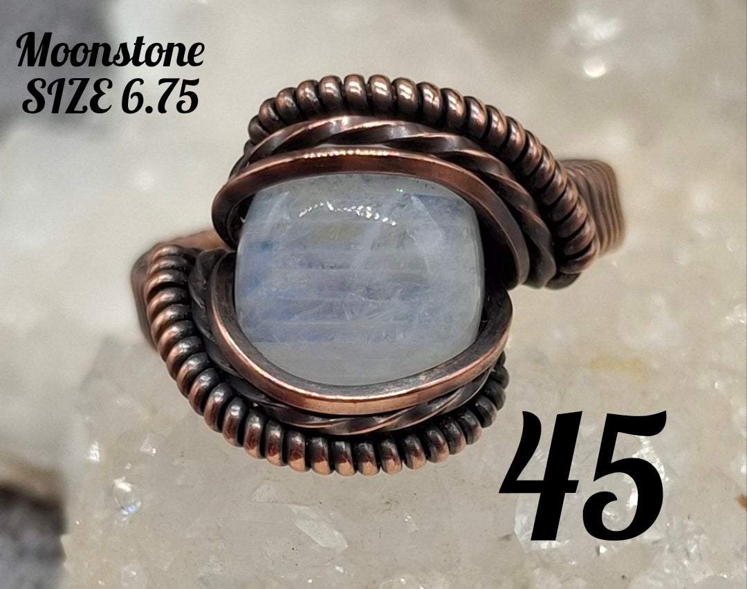 Moonstone SIZE 6.75