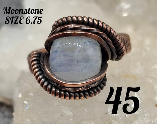 Moonstone SIZE 6.75