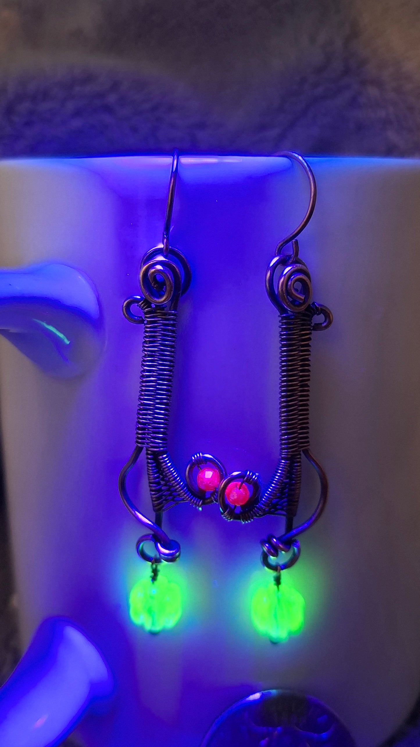 Uranium glass flower