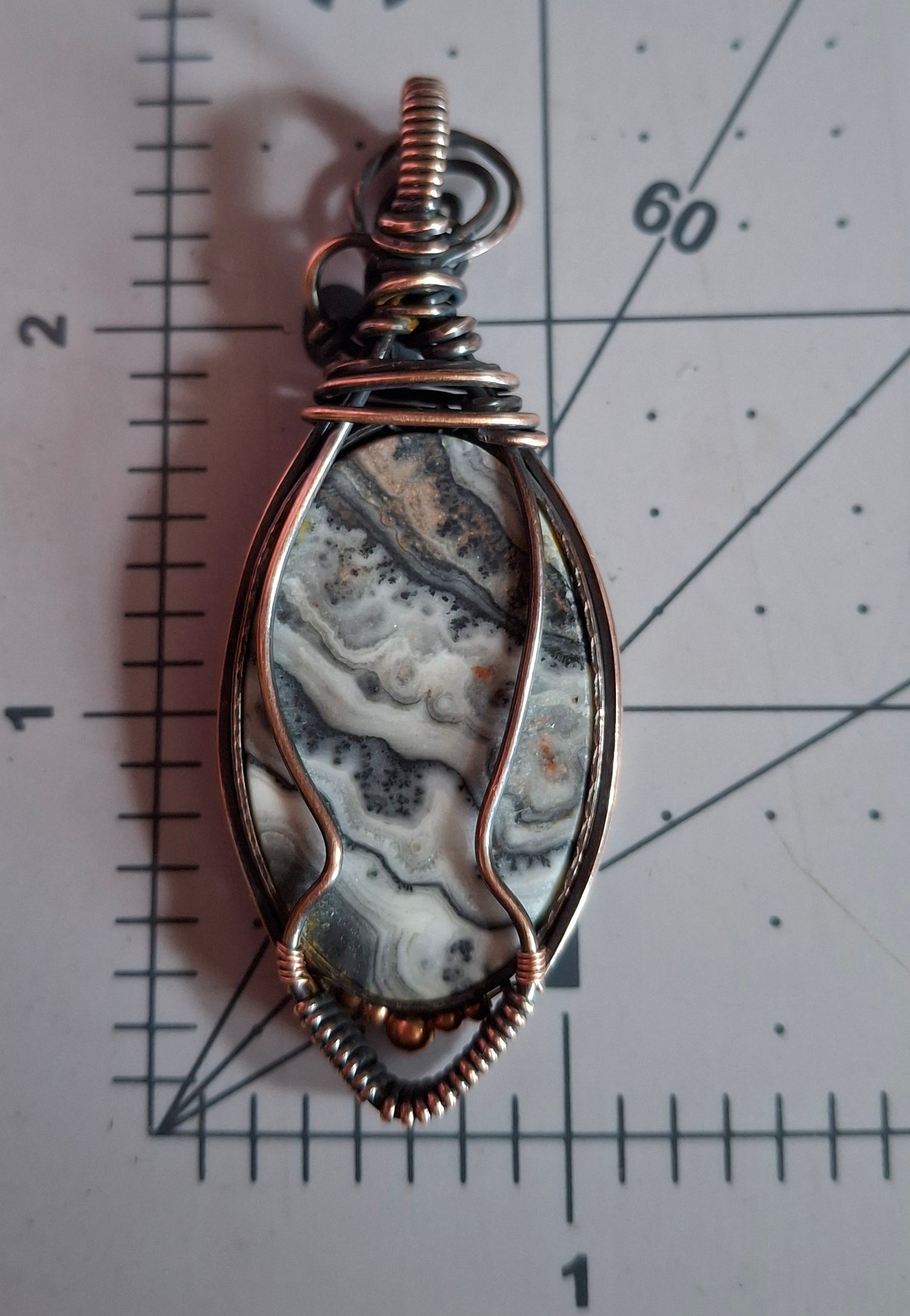 Phantom calcite