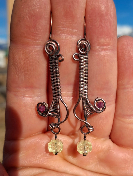 Uranium glass flower