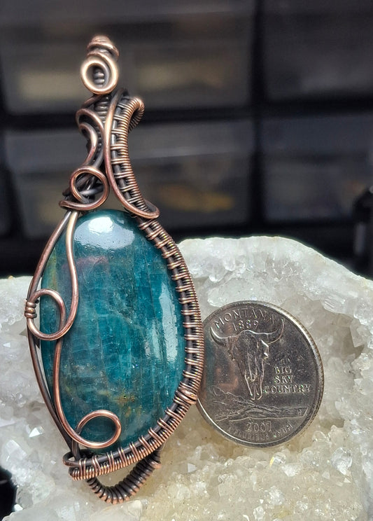 Blue apatite